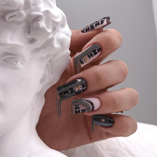 NAILSOFTHENIGHT Manhattan 10ml.