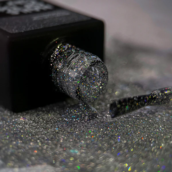 NAILSOFTHENIGHT Reflective top Holographic 10ml.