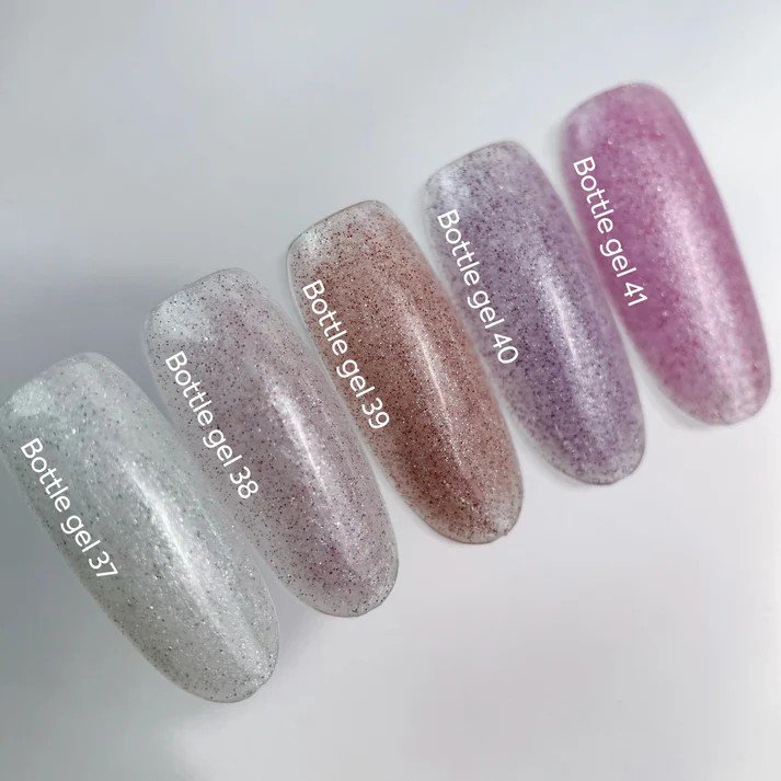 NAILSOFTHEDAY Bottle Gel 39 – kūno spalvos, atspindintis itin stiprus nagų stiprinimo gelis, 10 ml.