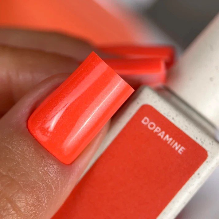 NAILSOFTHEDAY Summer let‘s special Dopaminas — aviečių oranžinė su subtiliu blizgesiu, dengiantis vienu sluoksniu, 10 ml
